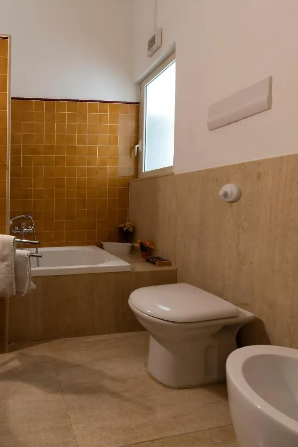 パレルモ Ai Bastioni Del Massimo Bed & Breakfast 0*,  イタリア