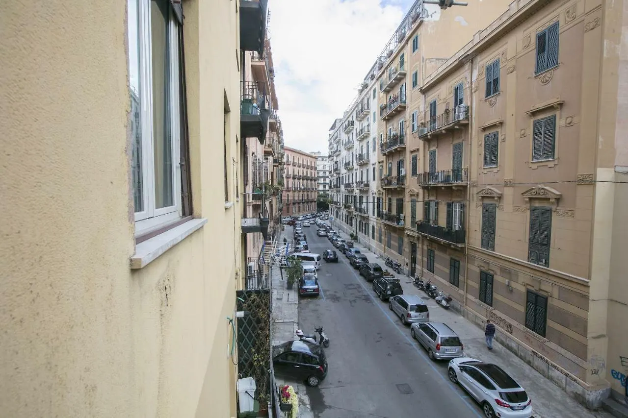 パレルモ Ai Bastioni Del Massimo Bed & Breakfast